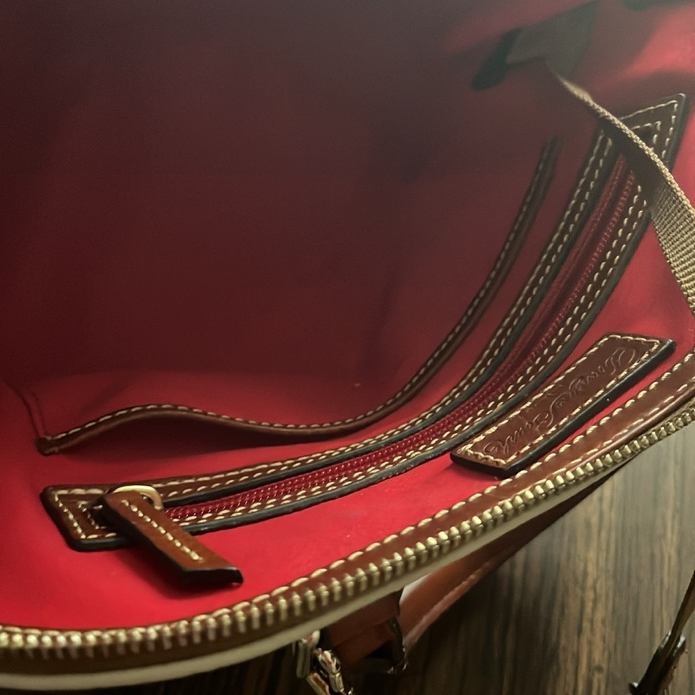 Dooney and Burke perfect condition satchel - Picture 6 of 6